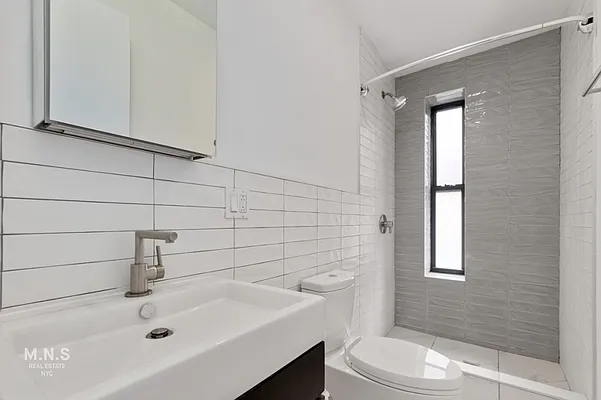 Rented by MNS | media 27