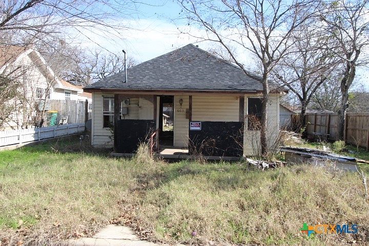2nd image of 603 Park St