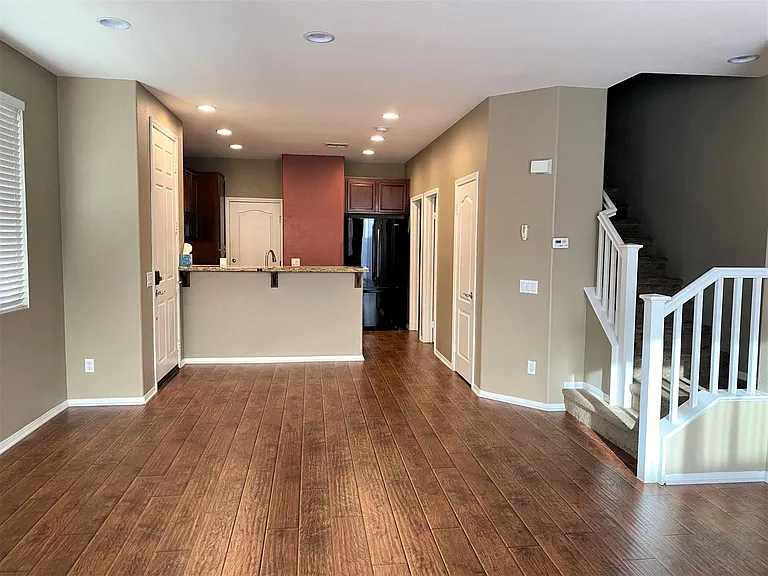 289 Tiburon Dr #186 — Photo 4