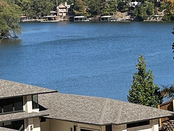 4th image of Lake Forest Shore Dr