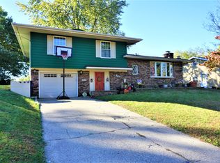 113 Bell Ave, Monticello, IL 61856