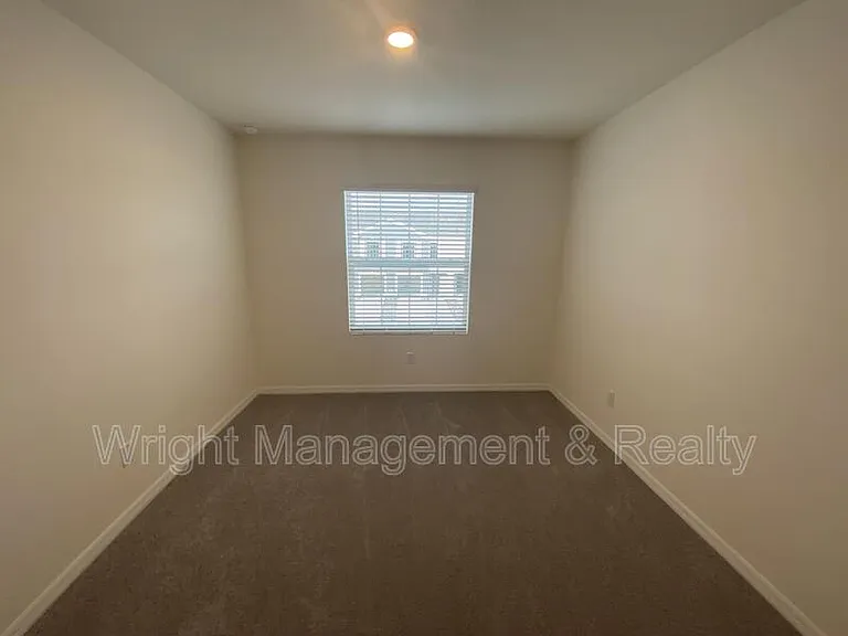 2906 Suncoast Plains Dr — Photo 21