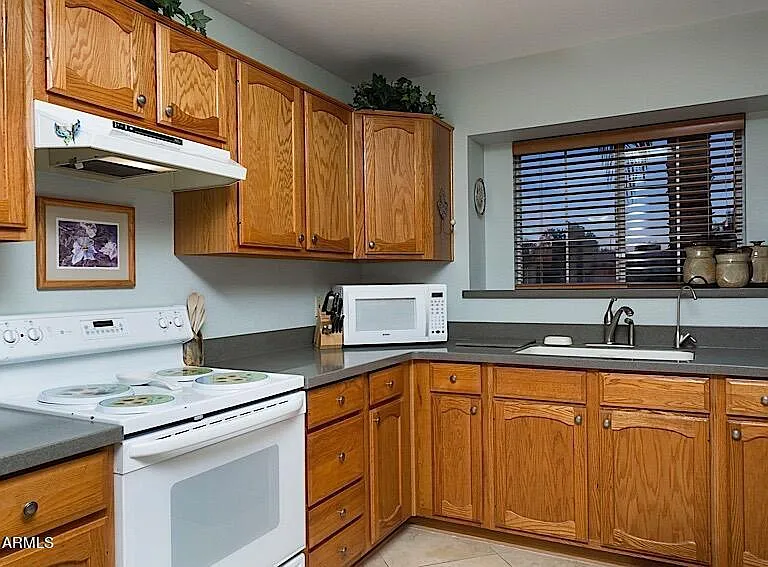 926 W San Mateo Ct — Photo 12