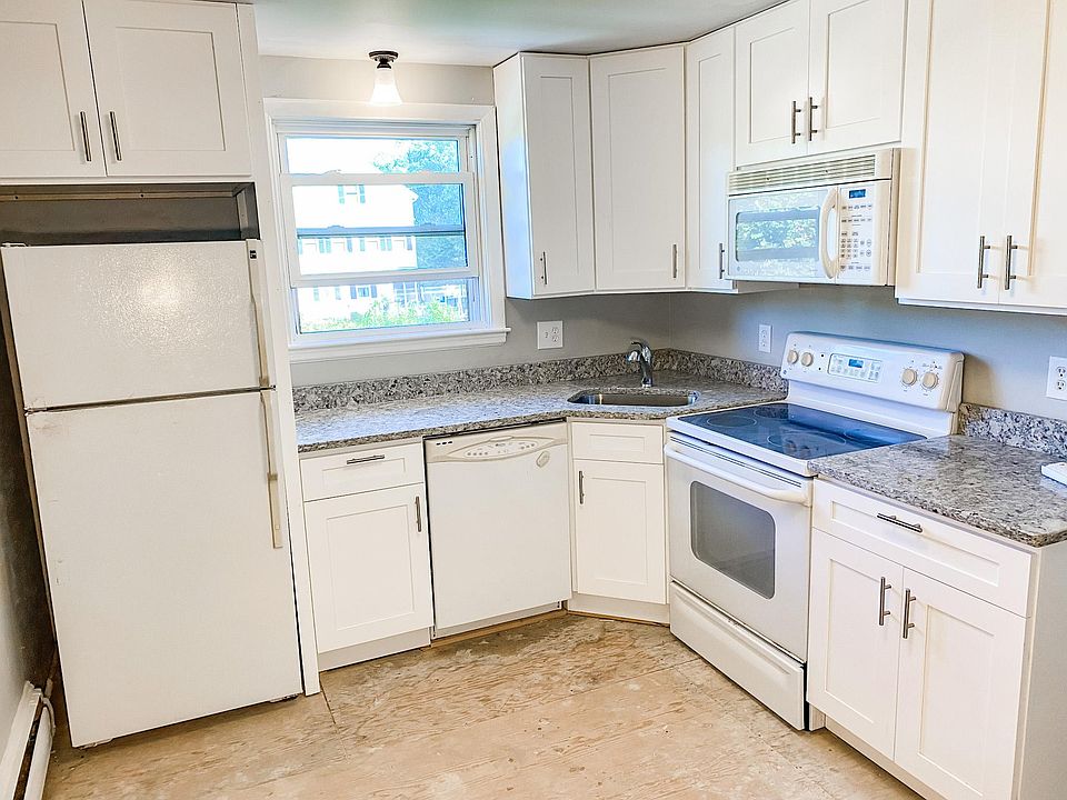 1st image of 18 Kilby St #4