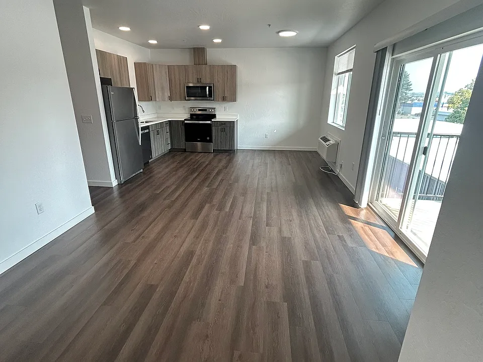 120 N Locust Rd #B303