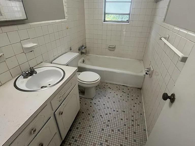 2637 Pike Rd #K — Photo 8