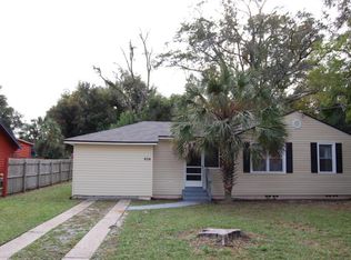 654 Stanwick Rd, Jacksonville, FL 32208