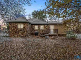 314 W 5th St, Davis, SD 57021