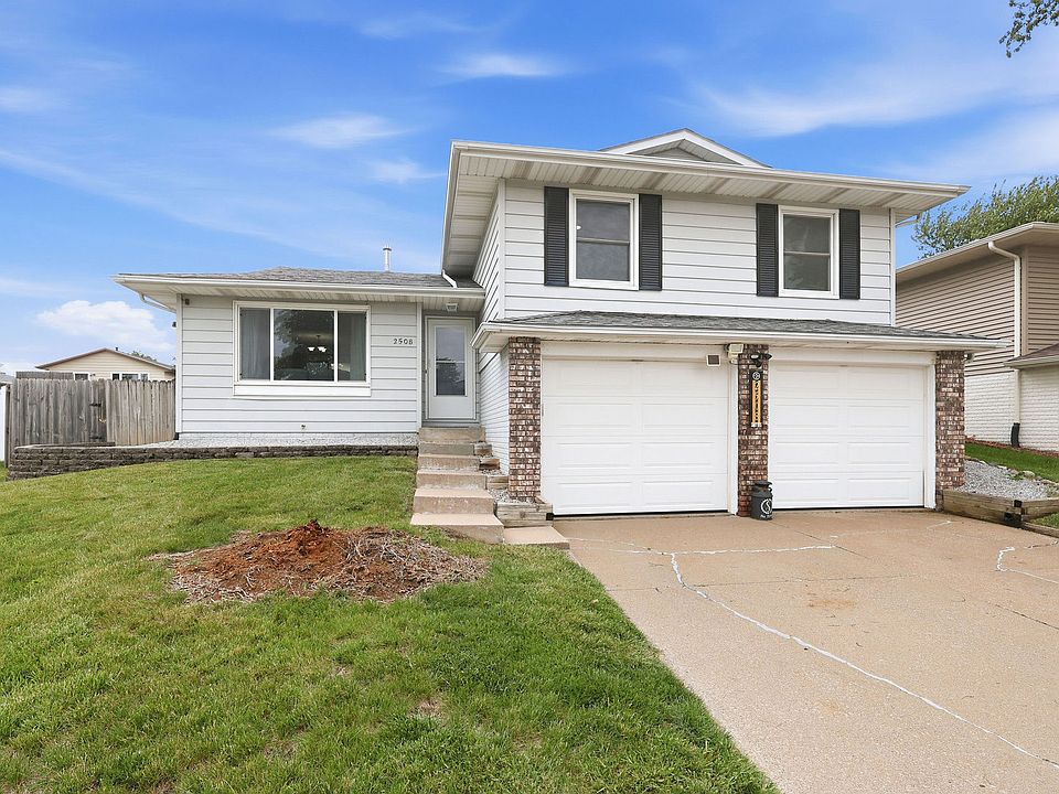 1st image of 2508 W 60th St