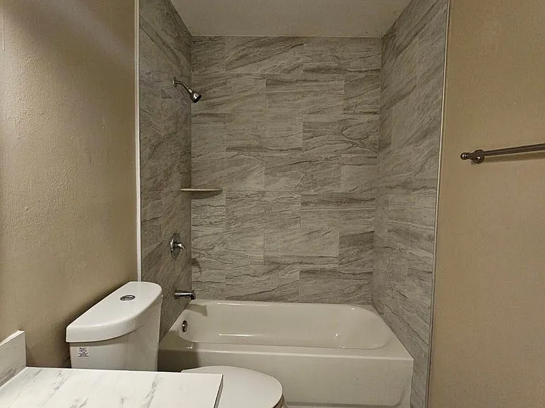 4859 Orleans Ct — Photo 8