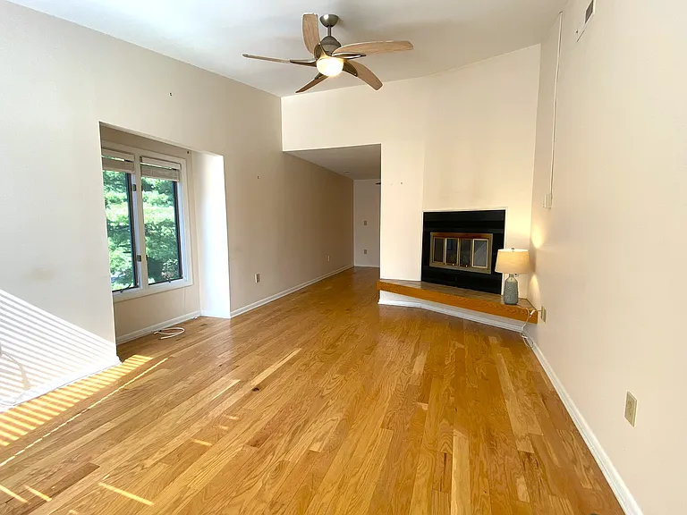 107 Windward Dr SW — Photo 6