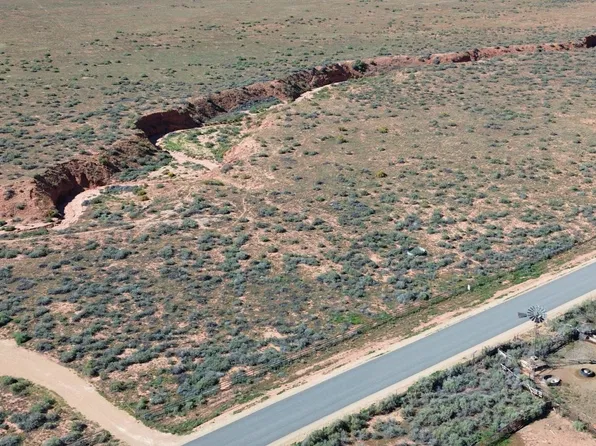 1950 S Lost Springs Dr, Kanab, UT 84741
