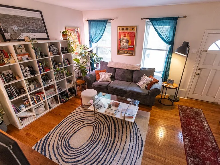 128 Mallory St — Photo 3