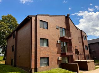 48 W Court St #309, Iowa City, IA 52240