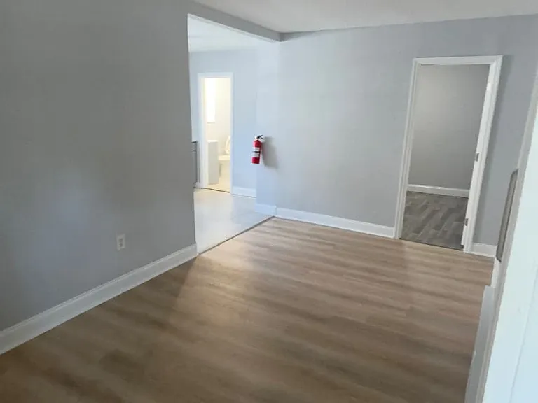 317 Marshall St #1 — Photo 2