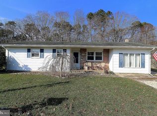 233 Birch Rd, Tuckerton, NJ 08087