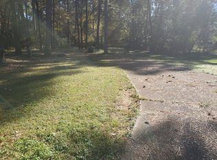 53 Autumn Ct, Ellenwood, GA 30294