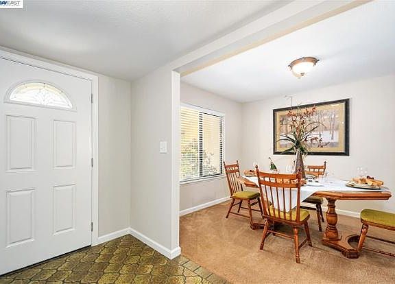 Formal dining, could be converted to office room too.