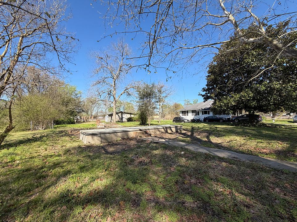 2nd image of 912 S 9th Ave