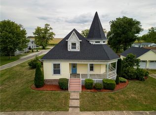 101 Merrill St, Catlin, IL 61817