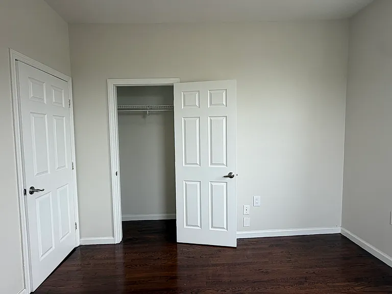 168 N Grove St #410 — Photo 8