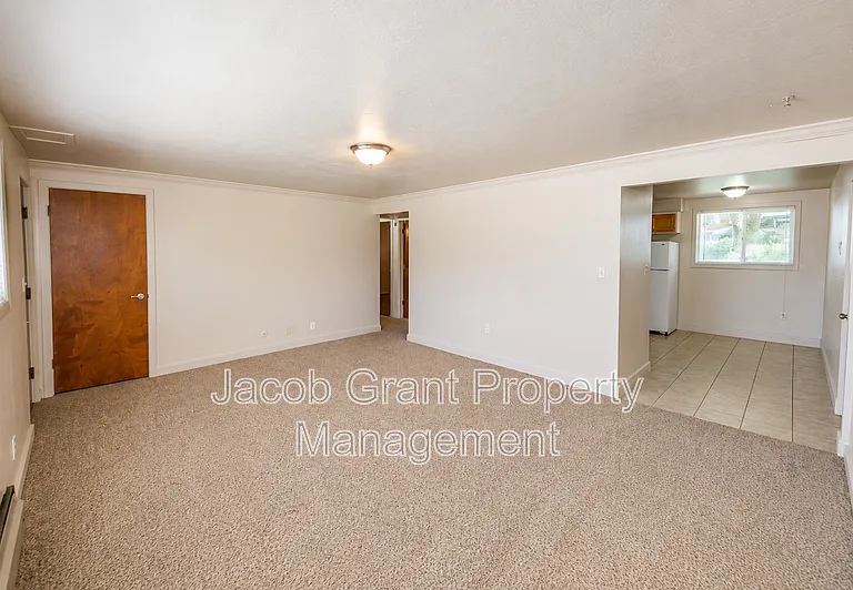 756 Wayne Ave #4 — Photo 5
