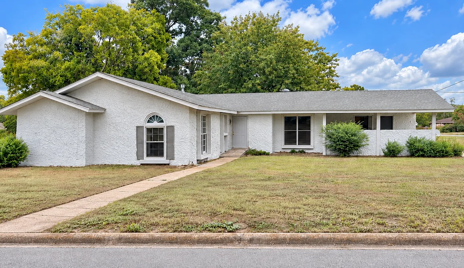 4 bed, 1713 sqft, $1,500 — Photo 1