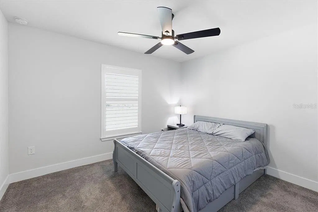 3 bed, 2.0 bath, 1580 sqft, $3,900 — Photo 4