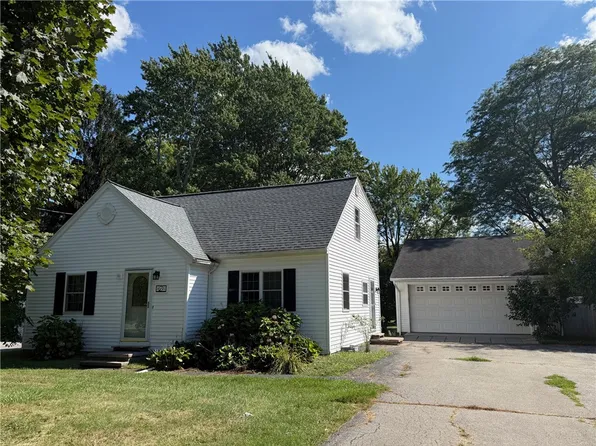 2017 Westside Dr, Rochester, NY 14624