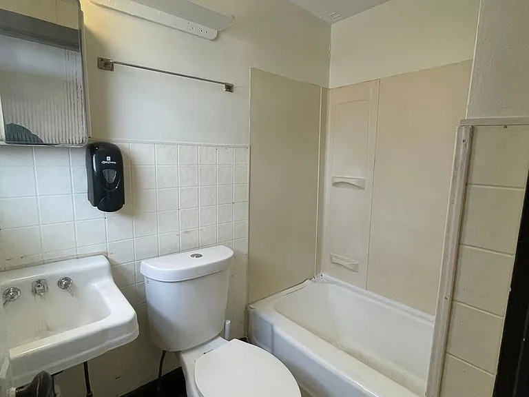 48 Alfred St — Photo 6