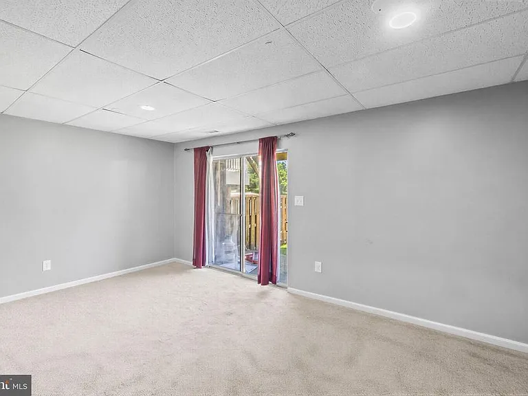 743 Saint Michaels Dr — Photo 27