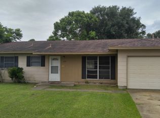 3349 Charles Ave, Groves, TX 77619