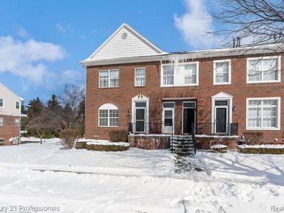 14351 Vauxhall Dr #754, Sterling Heights, MI, 48313