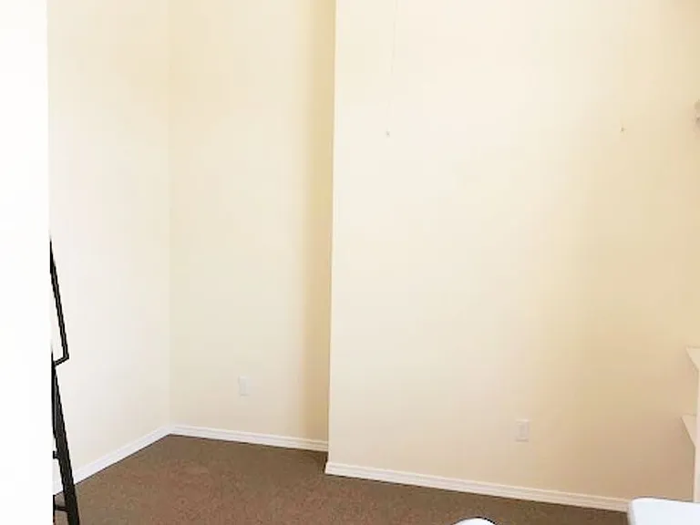 aPodment Suites at Giardino Micro-Studio Living in the Heart of Ballard — Photo 8