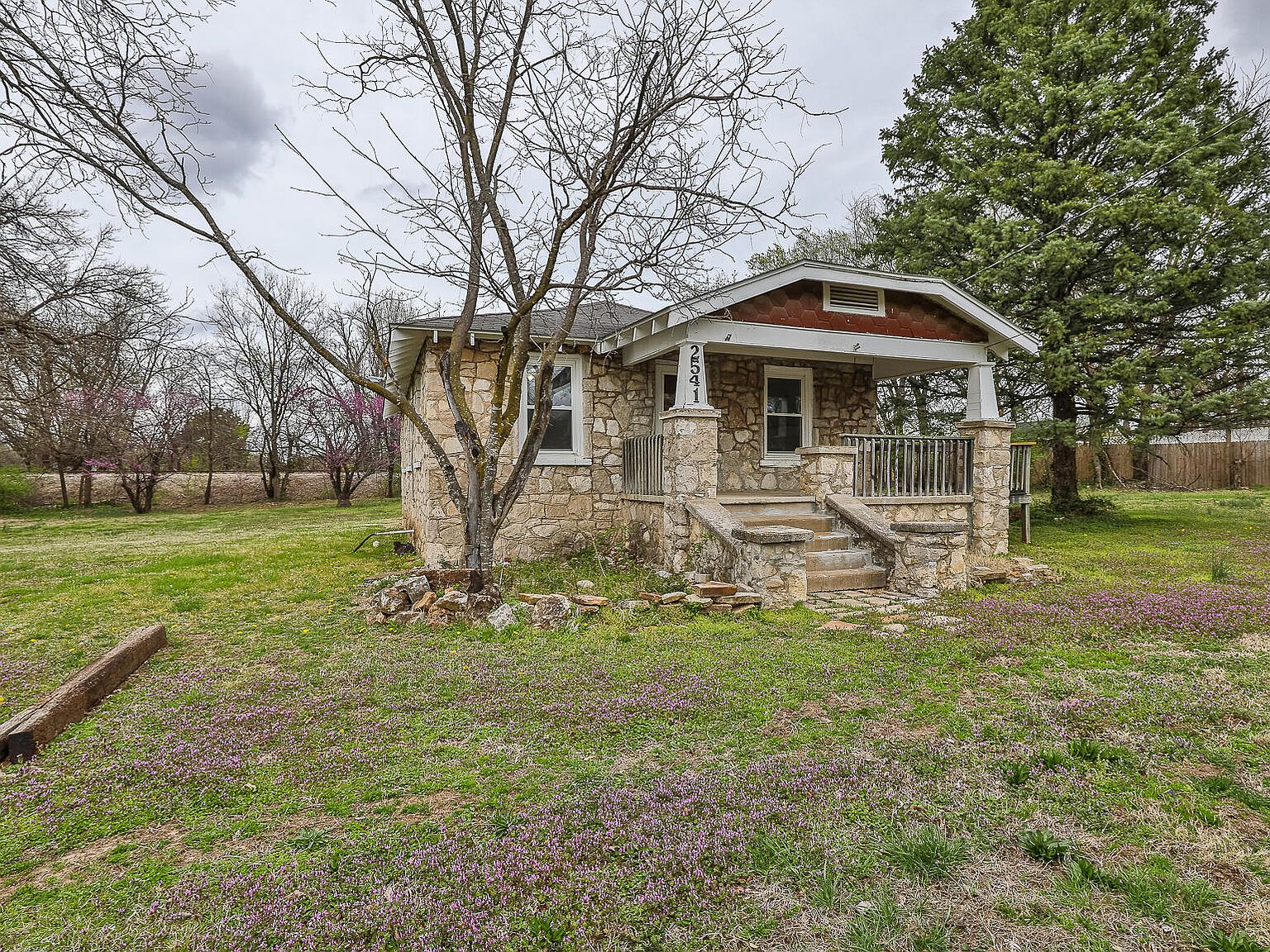 2541 W Mill Street, Springfield, MO 65802 | Zillow