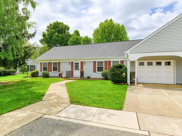 621 Old Nassau Rd #A, Monroe Township, NJ 08831
