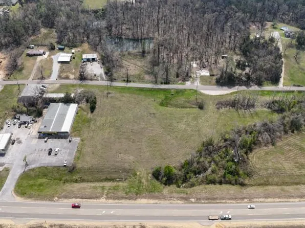 W Chambers Dr, Booneville, MS 38829