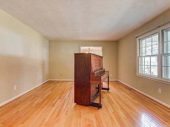 4th image of 5110 Cherokee Hills Dr