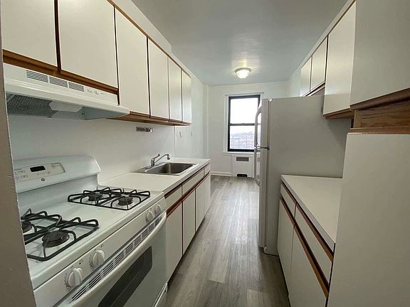 3rd image of 83-10 Lefferts Blvd #N4