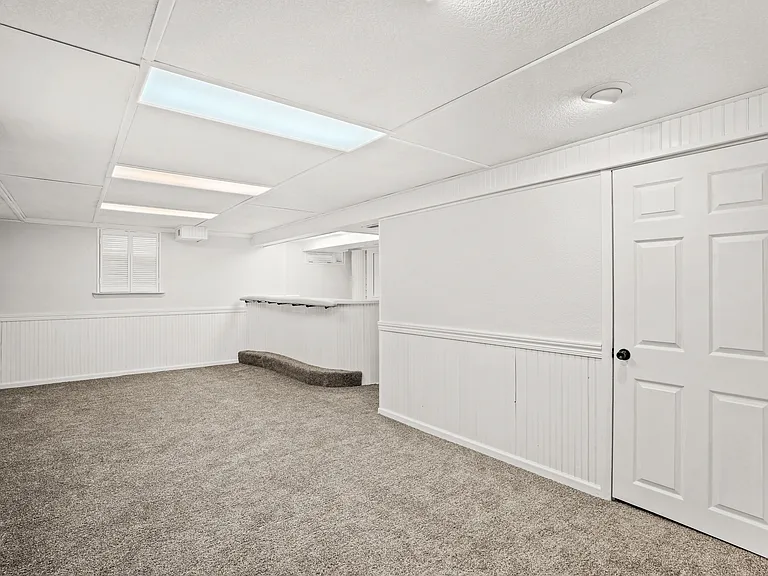 11827 W Diane Dr — Photo 10