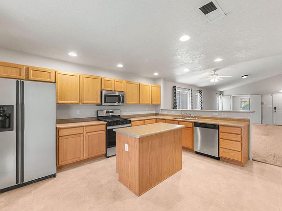 5th image of 1444 Penasco Rd NE