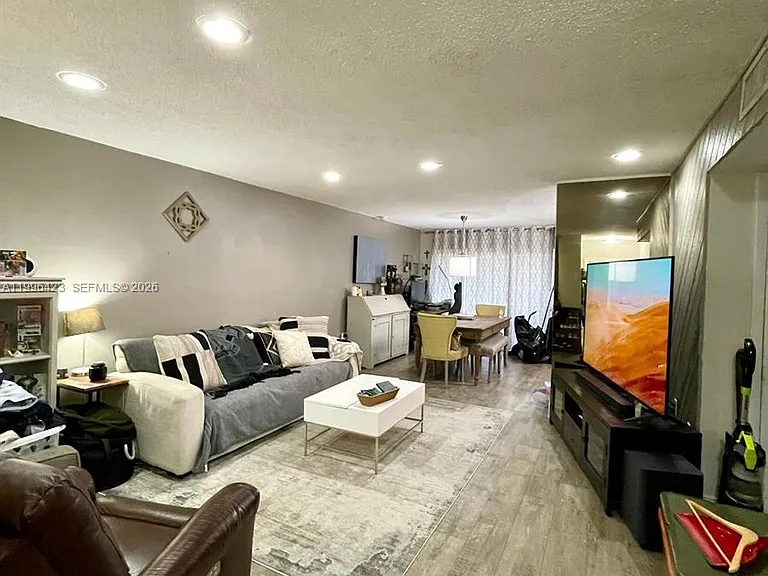 8423 SW 137th Ave #8423 — Photo 5