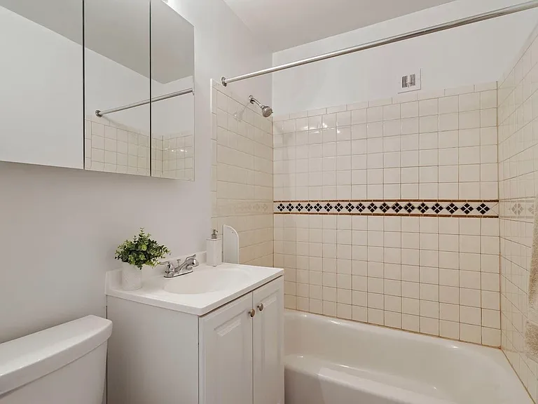 full bathroom - bedroom area