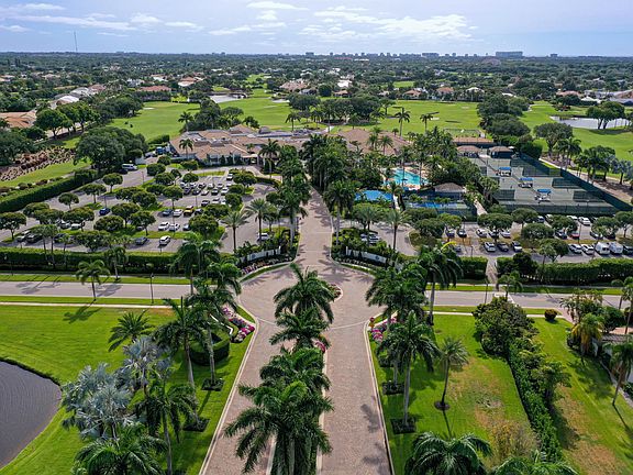3rd image of 4961 Bocaire Boulevard