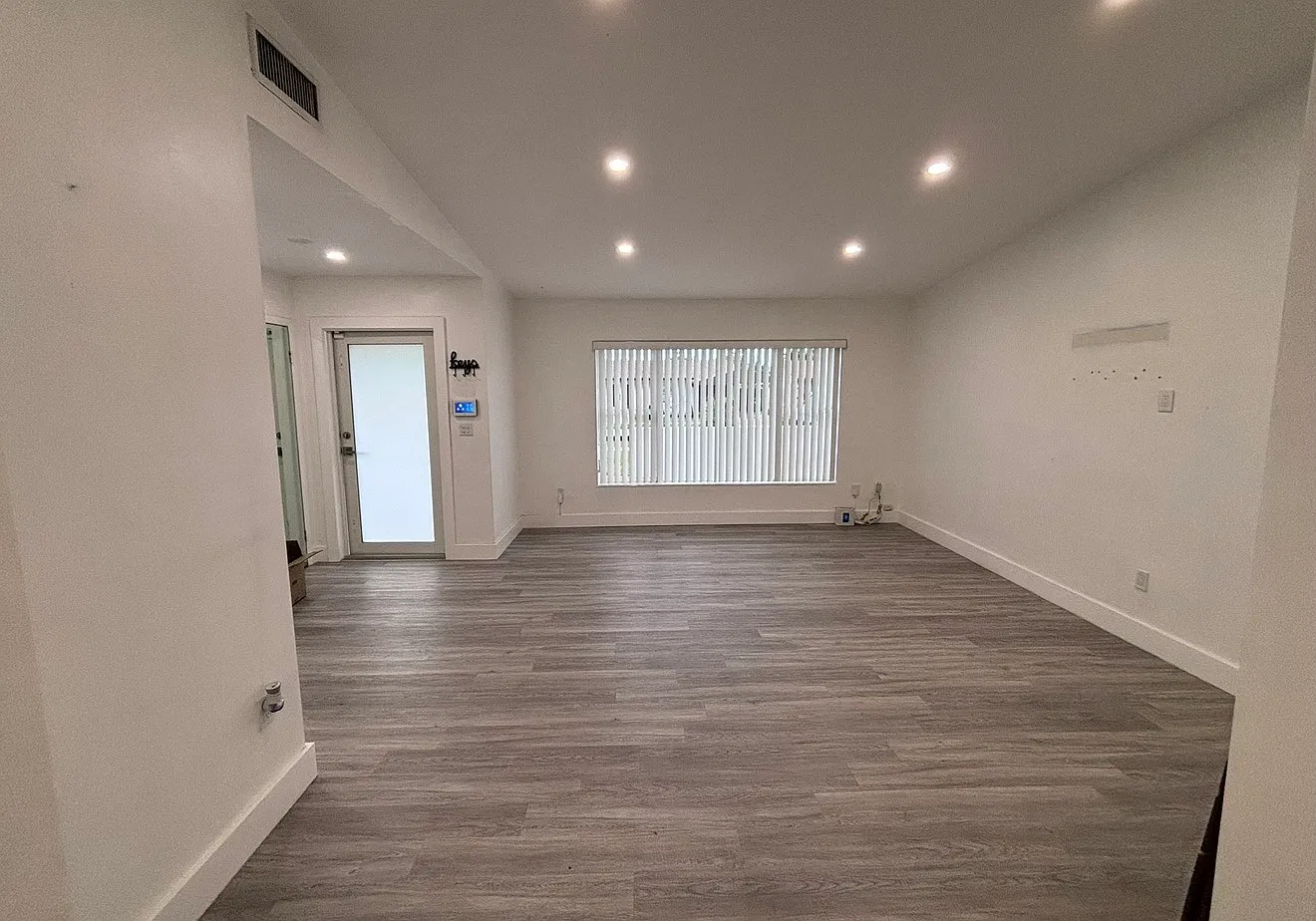 3 bed, 1367 sqft, $3,350 — Photo 3