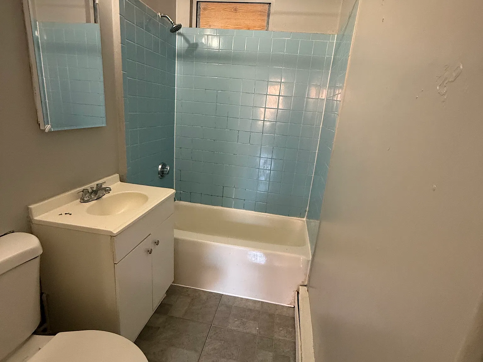 1 bed, 900 sqft, $1,250 — Photo 3