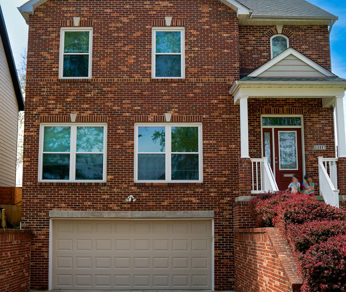 4 bed, 3.5 bath, 3500 sqft, $4,975 — Photo 1