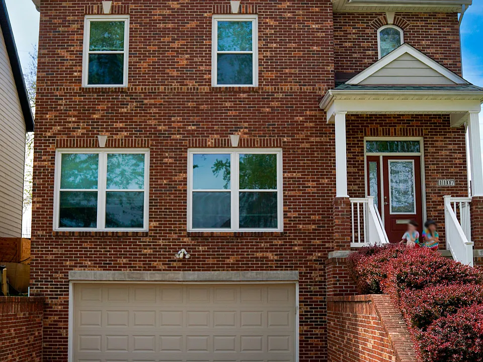 1107 Yale Ave