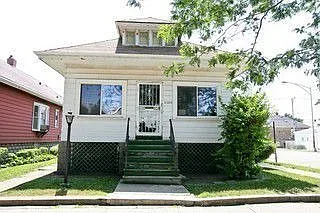 1335 W 71st Pl photo 1