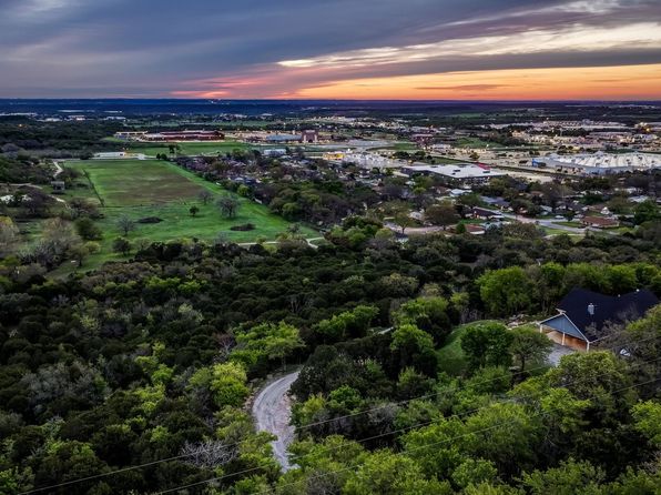 1111 Brazos Dr, Mineral Wells, TX 76067